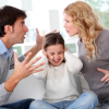 Những thói quen xấu của cha mẹ làm ảnh hưởng con cái