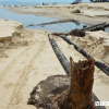 Cận cảnh vỉa hè sạt lở, hàng trăm mét khối cát bị cuốn phăng ra biển Đà Nẵng