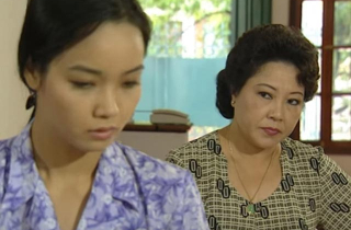 Đêm tân hôn thành ác mộng khi mẹ chồng giở đủ chiêu phá rối