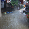 Mưa lớn suốt đêm, nhiều khu phố Hạ Long chìm trong nước