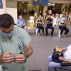 80% người trưởng thành tiêm xong vaccine, dịch vẫn bùng mạnh ở Israel