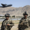 Hàng nghìn người Mỹ vẫn mắc kẹt tại Afghanistan