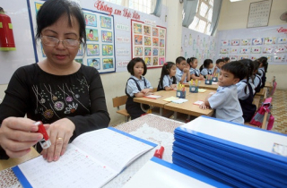 Học sinh lớp 9 tự tử: Sao lại phủ nhận sạch trơn điểm số?