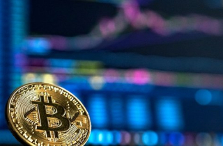 Bitcoin ‘mắc cạn’ ở ngưỡng 10.000 USD