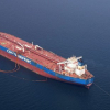 Tàu dầu Trung Quốc rơi vào ‘danh sách đen’ của Mỹ: Thị trường vận chuyển nhiên liệu hoảng loạn
