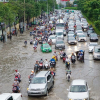 Gần 500 tỉ đồng nâng đường Nguyễn Hữu Cảnh, có hết ngập?