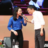 Vẻ đẹp rạng ngời của nữ MC dẫn chương trình đối thoại với tỷ phú Jack Ma