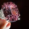 Viên kim cương hồng Pink Legacy được bán với giá kỷ lục 50 triệu USD