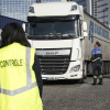 Pháp phát hiện 31 di dân trong xe tải