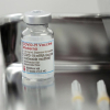 Mỹ chưa cấp phép vaccine Moderna cho trẻ em