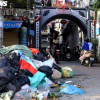 Công nhân vệ sinh môi trường đình công, Hà Nội lại ngập ngụa trong rác thải