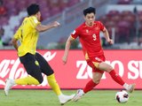 HLV Kim Sang-sik đánh đổi giải FIFA lấy bài học khắc nghiệt