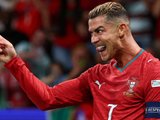 Ronaldo sẵn sàng trở lại đội tuyển Bồ Đào Nha, yêu cầu xử phạt chính mình
