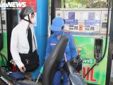 Giá xăng đồng loạt tăng, giá dầu diesel giảm