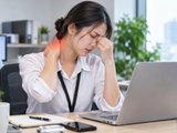 Ngồi 8 tiếng mỗi ngày, sức khỏe dân văn phòng bị ảnh hưởng thế nào?