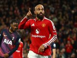 Man Utd hòa Tottenham 1-1: Mất điểm phút 90+2