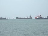 Iran tăng sức ép quân sự tại Eo biển Hormuz