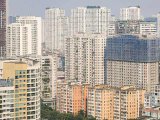 Vì sao giá nhà khó giảm?