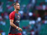 Ronaldo chớp mắt kiếm đủ tiền nộp phạt, bị đình chỉ vẫn ra sân đủ số trận