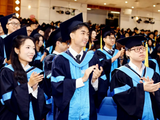 Sinh viên tốt nghiệp xuất sắc quá nhiều: Siết tuyển sinh hay đổi cách đánh giá?