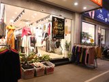 La liệt hàng giảm giá ngày Black Friday, khách vẫn èo uột