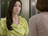 Sốc với hành động mờ ám của em chồng khi chị dâu đang tắm