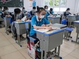 Hình ảnh học sinh Vũ Hán trở lại trường