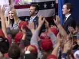 Điểm mặt các chiến lược gia đặc biệt trong "cỗ máy" tranh cử của ông Trump