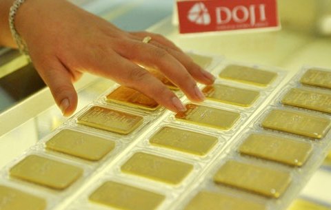 Giá vàng hôm nay 19/10: Chờ đợi và tiếp tục lao dốc