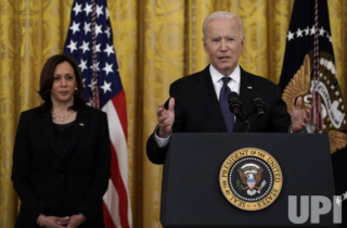 Tổng thống Biden công khai thu nhập