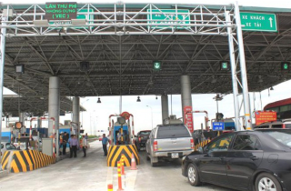 Trục trặc liên tục, lái xe chưa mặn mà với thu phí tự động không dừng