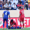 Cầu thủ U23 Lào giúp đối phương tránh nuốt lưỡi trên sân