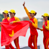 4 cô gái chèo thuyền 'mở hàng' HCV cho đoàn Việt Nam ngày 11-5