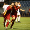 Tuyển bóng đá nữ Việt Nam ấm lòng giữa biển người hâm mộ