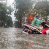 Lý giải nguyên nhân mưa lớn nhiều giờ, gây ùn tắc kéo dài tại Hà Nội chiều nay