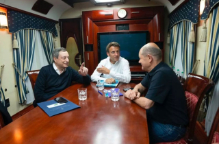 Phía sau chuyến tàu đêm đưa lãnh đạo 3 nước châu Âu tới Ukraine