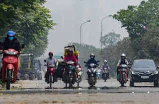 Nắng “bỏng rát” Bắc và Trung Bộ, chiều tối khả năng có mưa