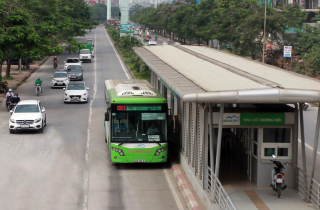 Đề xuất cho phép xe chở khách khối lượng lớn, xe buýt thường được đi vào làn BRT