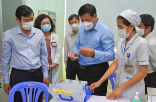 Đất nước mở cửa, ngành Y tế vẫn tiếp tục gỡ khó