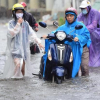 Vùng áp thấp trên Biển Đông khả năng mạnh lên, Nam Bộ mưa dông