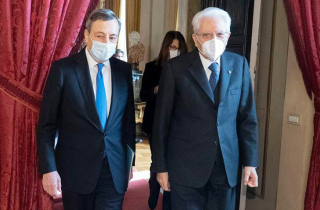 Chính phủ Italia: Nguy cơ tan rã vì bất đồng