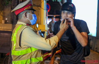 Tháng cao điểm, mỗi ngày hơn 950 