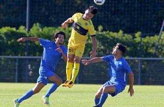 Pau FC tổng duyệt đội hình, xác định khả năng đá chính của Quang Hải