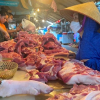 Dạo một vòng từ chợ đến siêu thị vẫn chưa mua được thịt heo vì quá đắt