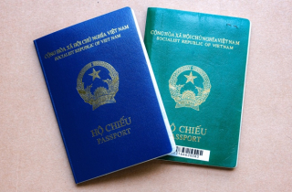 Tây Ban Nha công nhận lại hộ chiếu Việt Nam mẫu mới