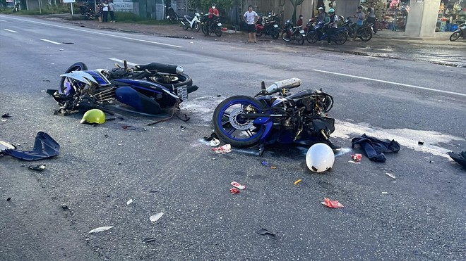 antd-xe-may-dam-nhau-9073