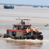Nỗ lực tìm kiếm 1 công nhân mất tích do sập sàn công trình cầu Mỹ Thuận 2