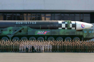 Chiến lược của Mỹ thay đổi thế nào khi Triều Tiên sở hữu tên lửa mạnh nhất?