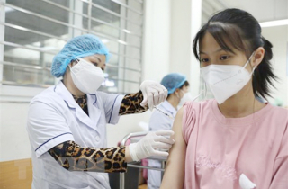 Chủng mới SARS-CoV-2 đang chiếm ưu thế, Bộ Y tế khuyến cáo tiêm vaccine đủ, đúng lịch