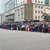 Hàng nghìn người Trung Quốc xếp hàng chờ qua cửa khẩu Móng Cái về quê ăn tết